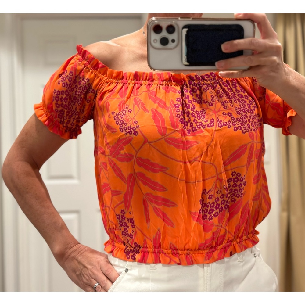 NWT Flora Bea Nyc  cap sleeve shirt- size s